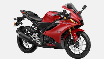 Yamaha R15 V4: Price, Top Speed, Mileage, Colours, Specs & Reviews
