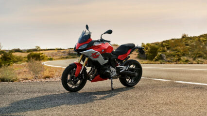 BMW F 900 XR: Price, Mileage, Top Speed, Specifications & Reviews