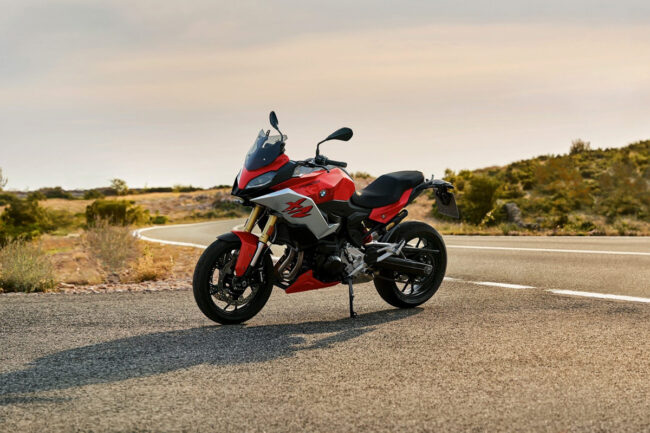 BMW F 900 XR: Price, Mileage, Top Speed, Specifications & Reviews