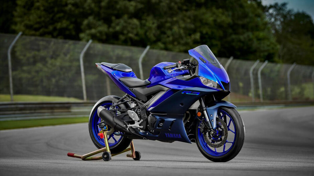 The All new Yamaha YZF R3 launch date revealed!!!!!